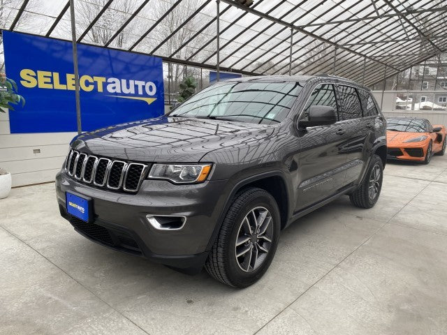 2019 Jeep Grand Cherokee Laredo 4WD clean carfax