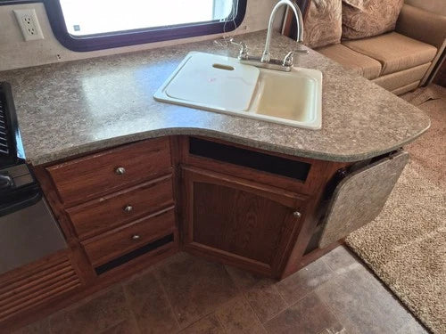 2012 KEYSTONE HORNET HIDEOUT PLATINUM CAMPER TRAILER 31RLDS