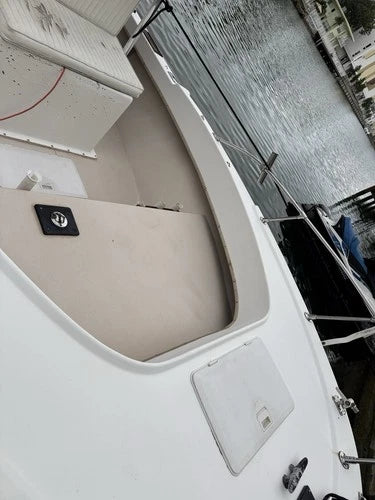 1984 Dusky Marine 22’ Center Console – Evinrude 200HP – Solid Classic Hull