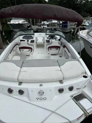 2020 Tahoe 700 Bowrider 40 Hours  trailer Included Dealer Serviced