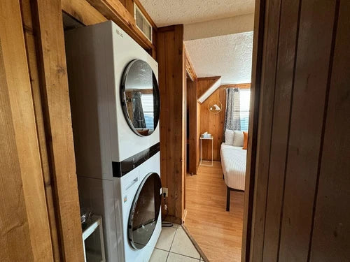 5 Night Stay In Vacation Community on Lake Louisa   25 Mins to Disney!
