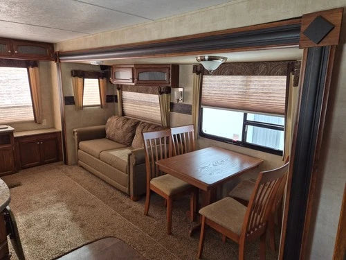2012 KEYSTONE HORNET HIDEOUT PLATINUM CAMPER TRAILER 31RLDS