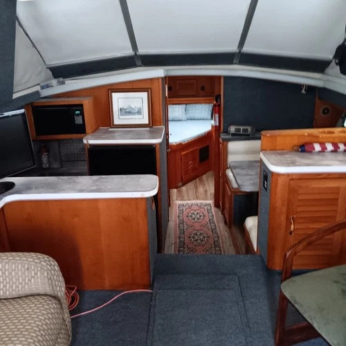 Silverton motor yacht
