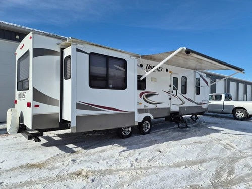 2012 KEYSTONE HORNET HIDEOUT PLATINUM CAMPER TRAILER 31RLDS