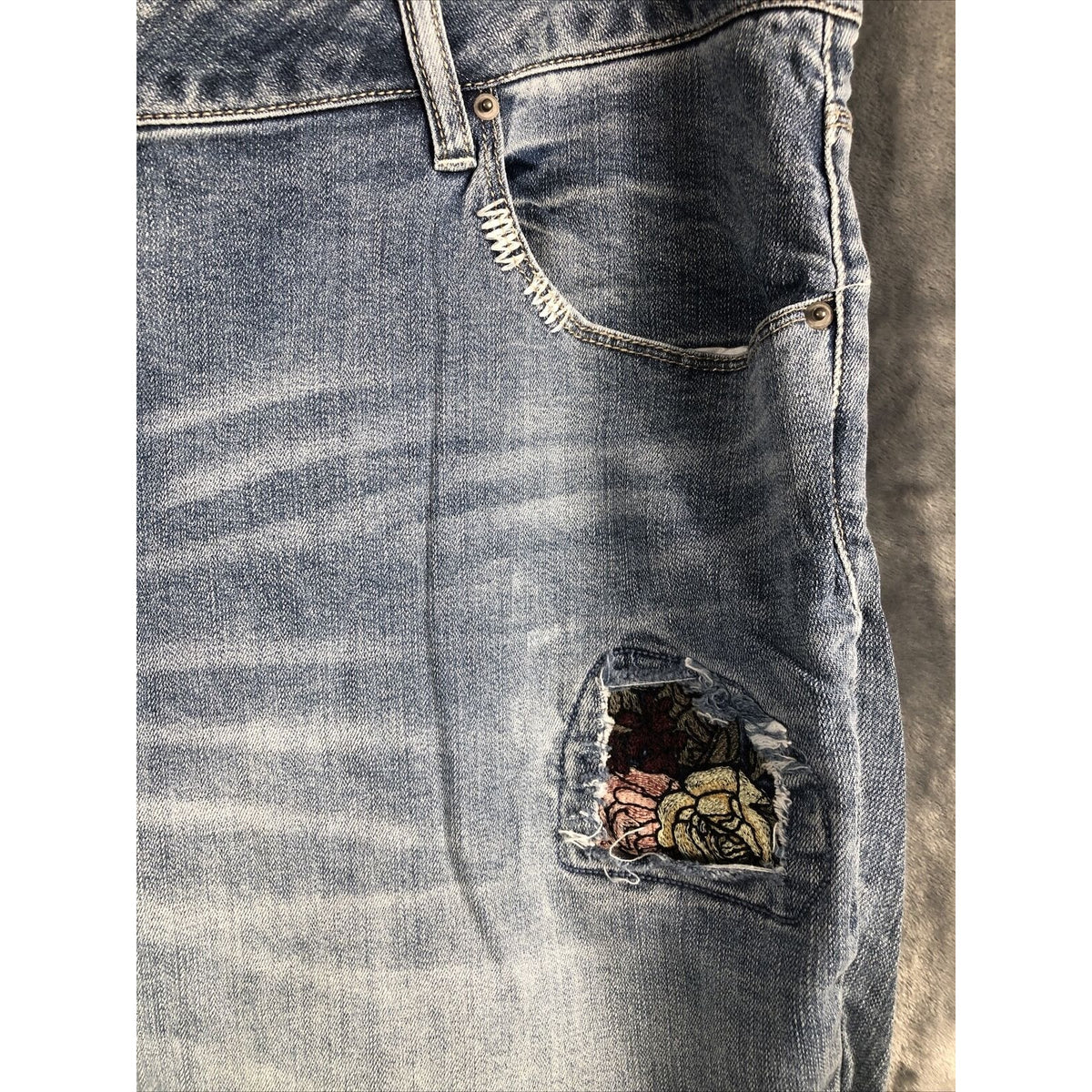 Vintage Distressed Womans Jeans Blue Denim With Floral Patchwork Size 24