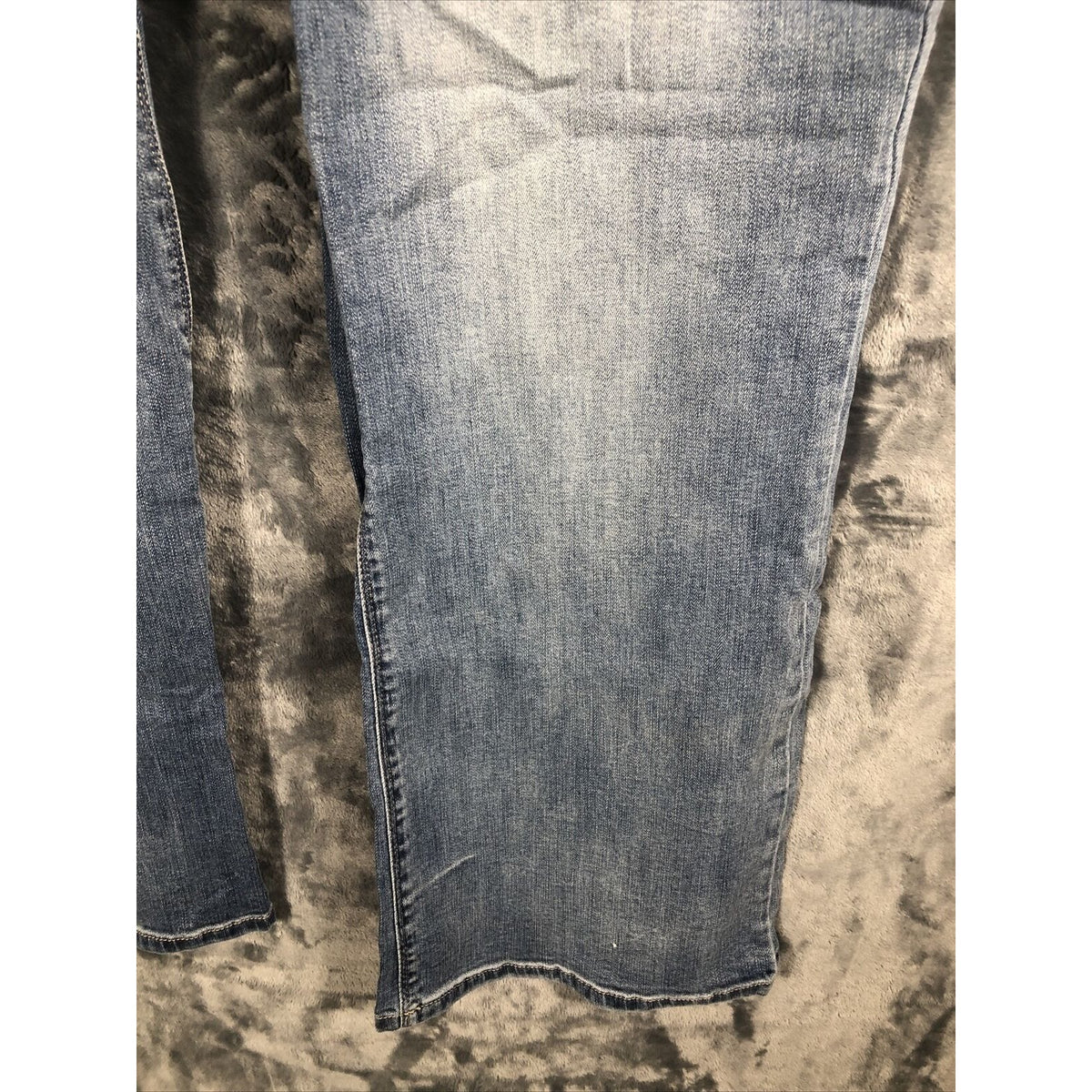 Vintage Distressed Womans Jeans Blue Denim With Floral Patchwork Size 24